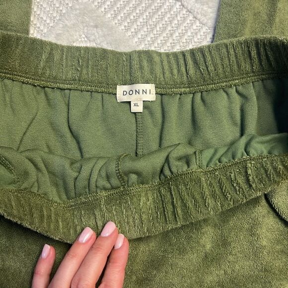 DONNI - Terry Henley Sweatpant in Basil - Picture 6 of 6